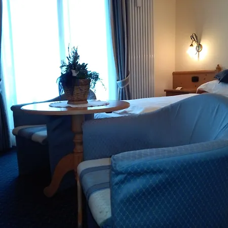 Flora Hotel 4*