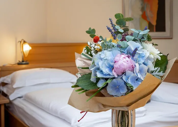 Hotel Flora 4*